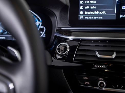 Used 2023 BMW 530e w/ Executive Package image 26