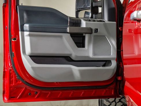 Used 2022 Ford F250 Limited image 34