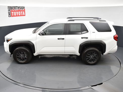 Used 2026 Toyota 4Runner SR5 AWD/4WD image 22