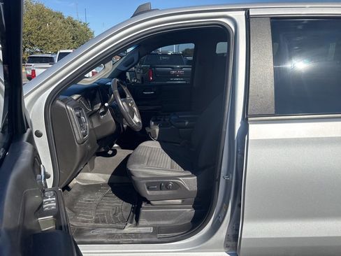 Used 2022 Chevrolet Silverado 1500 LT image 12