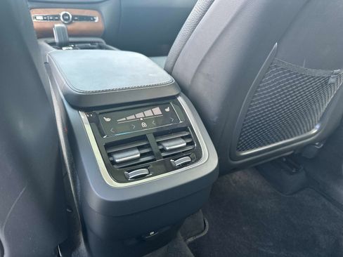 Certified 2023 Volvo XC90 B6 Plus image 16