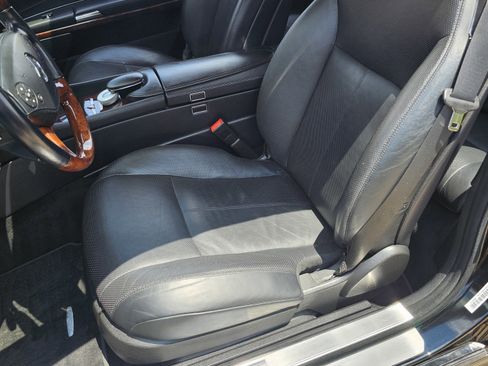 Used 2012 Mercedes-Benz CL 550 4MATIC w/ Sport Pkg image 26