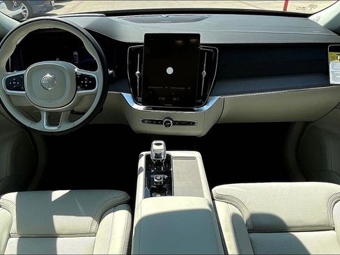 New 2026 Volvo XC90 B6 Ultra image 8