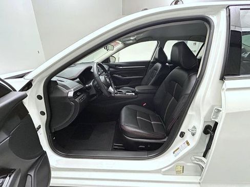 Certified 2023 Nissan Altima 2.5 SR AWD/4WD image 10