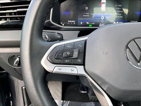 Used 2025 Volkswagen Jetta S image 18