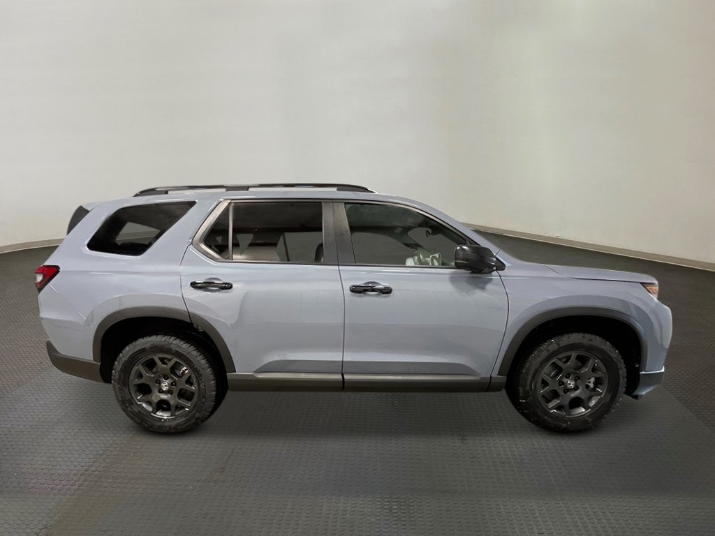 New 2026 Honda Pilot TrailSport image 8