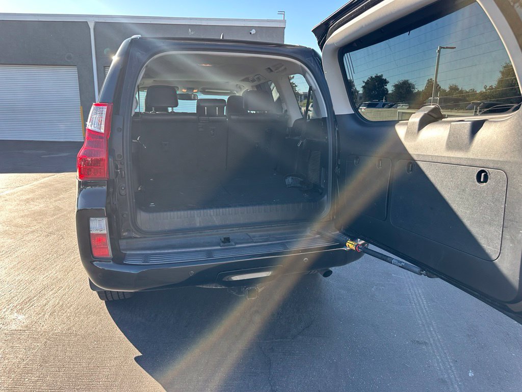 Used 2013 Lexus GX 460 w/ Convenience Pkg AWD/4WD image 4