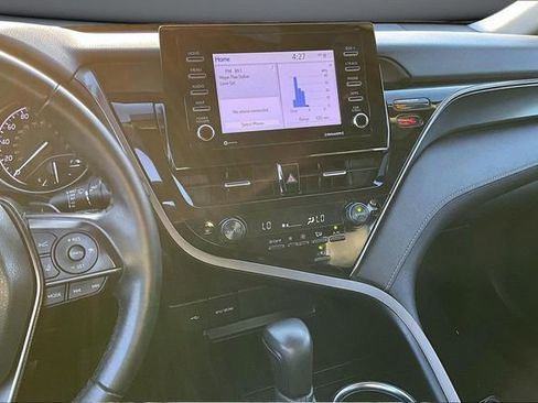 Used 2023 Toyota Camry SE w/ Convenience Package image 9