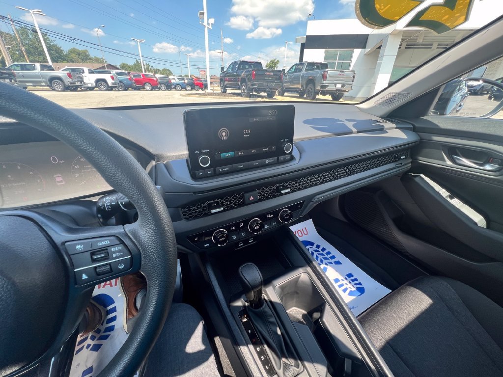 Used 2025 Honda Accord SE image 21