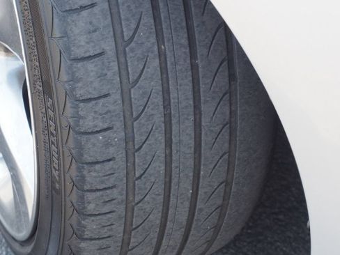 Used 2010 Lexus IS 250C RWD image 11