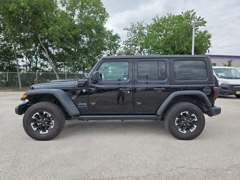 Used 2024 Jeep Wrangler Unlimited Rubicon 4xe AWD/4WD image 6
