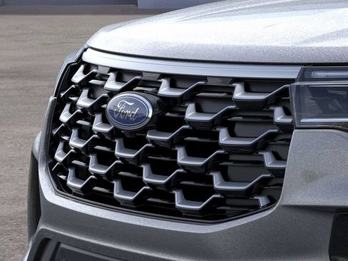 New 2026 Ford Explorer Platinum w/ LUX Leather Package AWD/4WD image 17