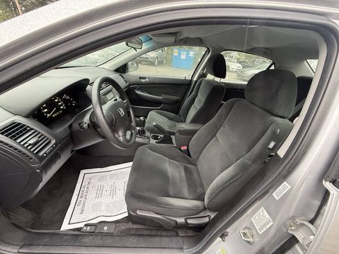 Used 2006 Honda Accord VP image 8