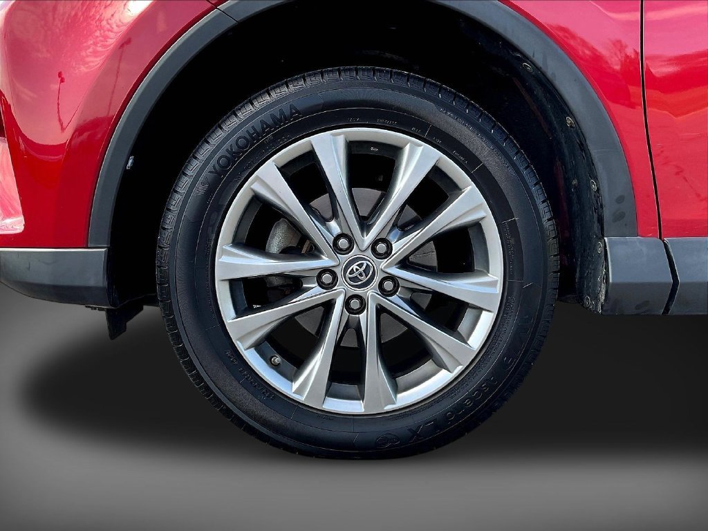Used 2017 Toyota RAV4 Limited AWD/4WD image 36