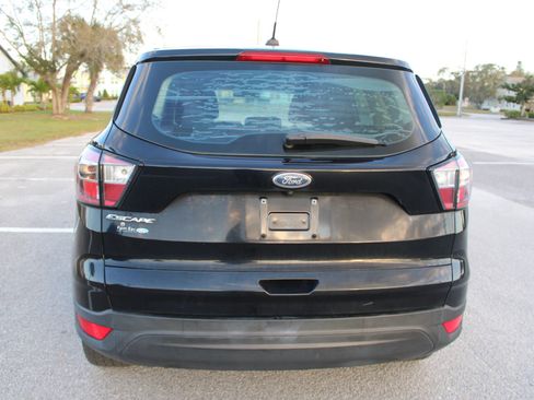 Used 2017 Ford Escape S image 4