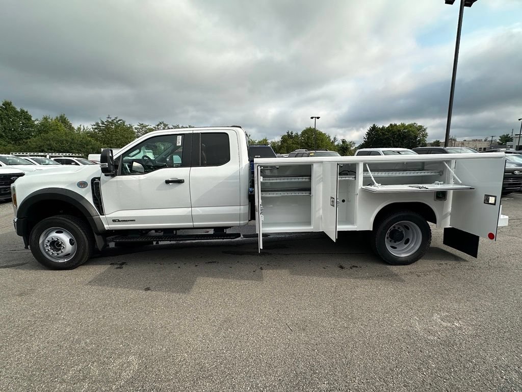 New 2026 Ford F550 4x4 Supercab Super Duty image 2