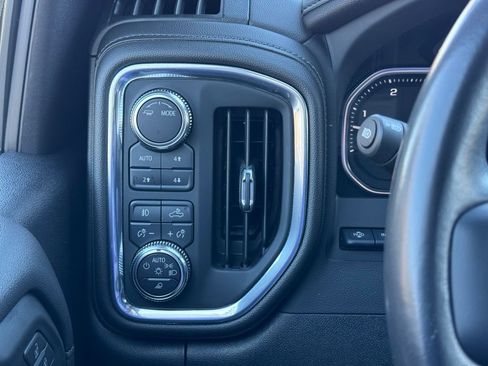 Used 2022 GMC Sierra 2500 Denali w/ Denali Black Diamond Edition image 23