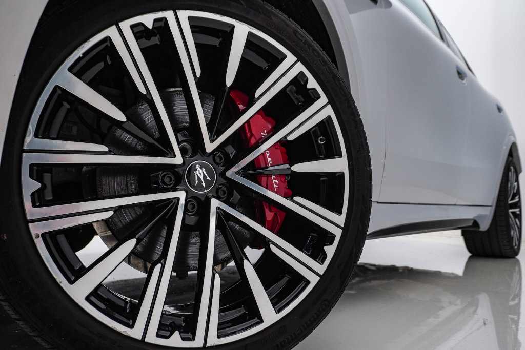 Used 2023 Maserati Grecale Modena AWD/4WD image 5