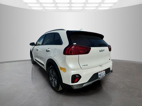 Used 2022 Kia Niro EX image 11