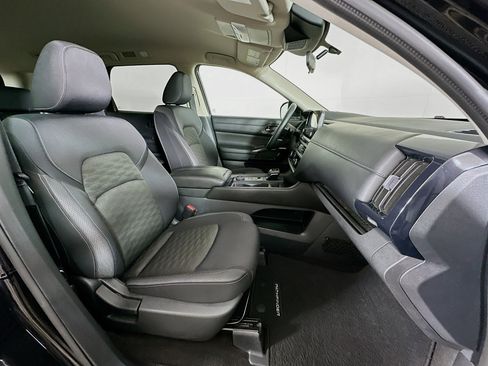 Used 2024 Nissan Pathfinder S w/ Cargo Package AWD/4WD image 31