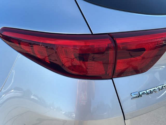 Used 2018 Kia Sportage EX w/ EX Technology Package FWD image 11
