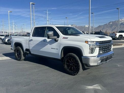 Used 2022 Chevrolet Silverado 2500 LTZ w/ LTZ Plus Package image 32