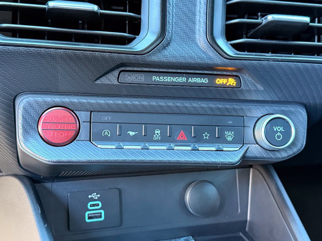 Used 2025 Ford Mustang GT RWD image 16