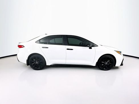 Used 2022 Toyota Corolla SE image 11