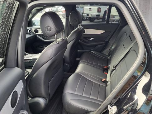 Used 2021 Mercedes-Benz GLC 300 image 15