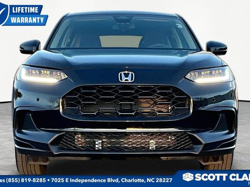 Used 2025 Honda HR-V LX image 2