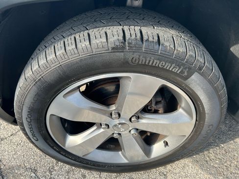 Used 2016 Jeep Grand Cherokee Limited image 10