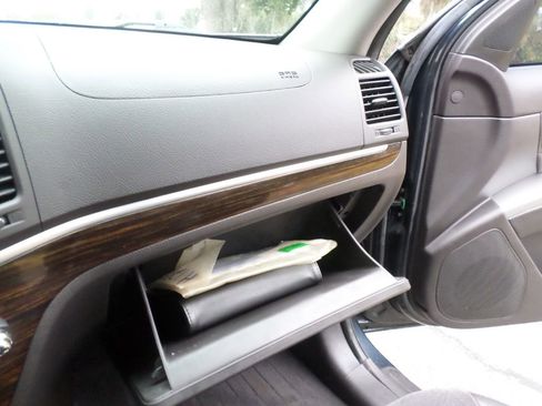 Used 2012 Hyundai Santa Fe SE image 23