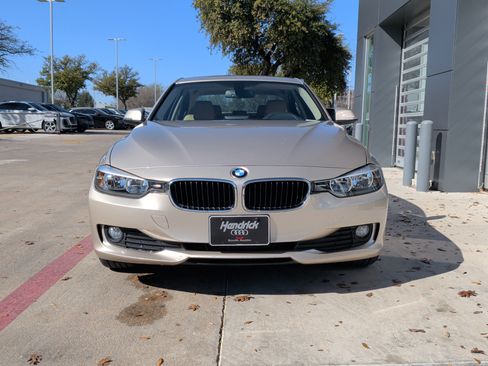 Used 2014 BMW 320i Sedan image 3