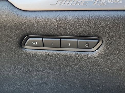 Certified 2025 Cadillac XT5 Premium Luxury image 26