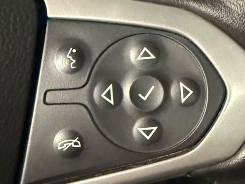 Used 2022 Chevrolet Colorado LT image 19