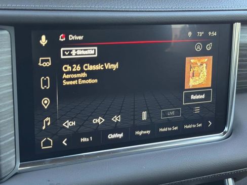 Used 2024 GMC Yukon XL Denali w/ Advanced Technology Package image 28