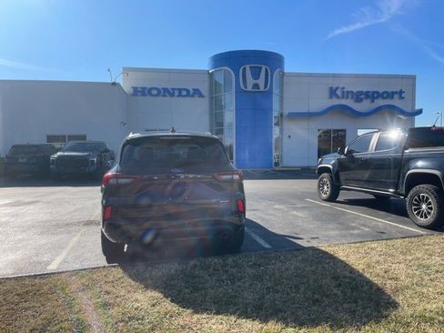 Used 2024 Ford Escape ST-Line image 23