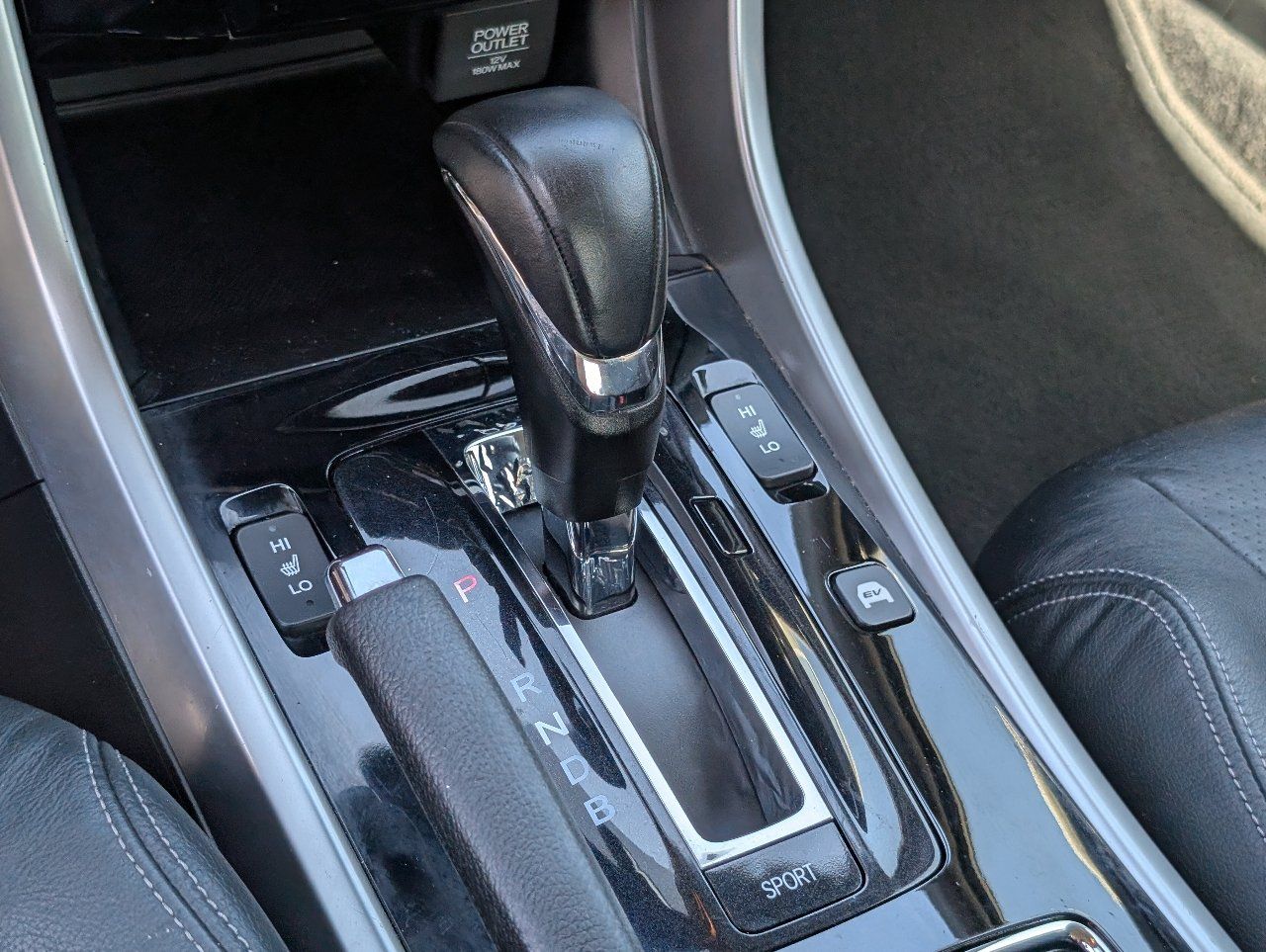 Used 2017 Honda Accord Touring image 16