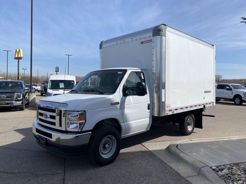 New 2023 Ford E-350 and Econoline 350 Super Duty w/ Power Windows & Locks Group image 4