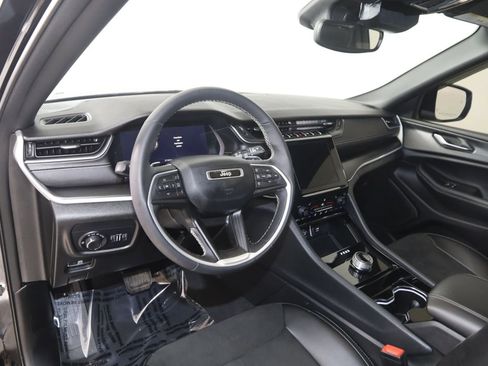 Used 2023 Jeep Grand Cherokee L Laredo AWD/4WD image 26