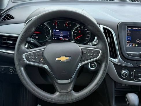 Used 2022 Chevrolet Equinox LT FWD image 17