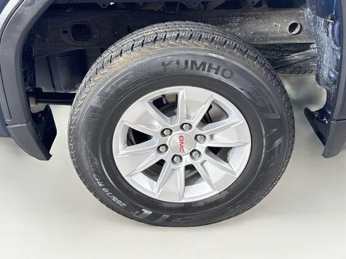 Used 2022 GMC Sierra 1500 SLE AWD/4WD image 32
