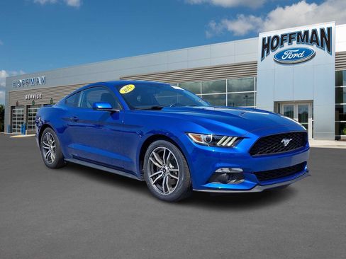 Certified 2017 Ford Mustang Coupe RWD image 1