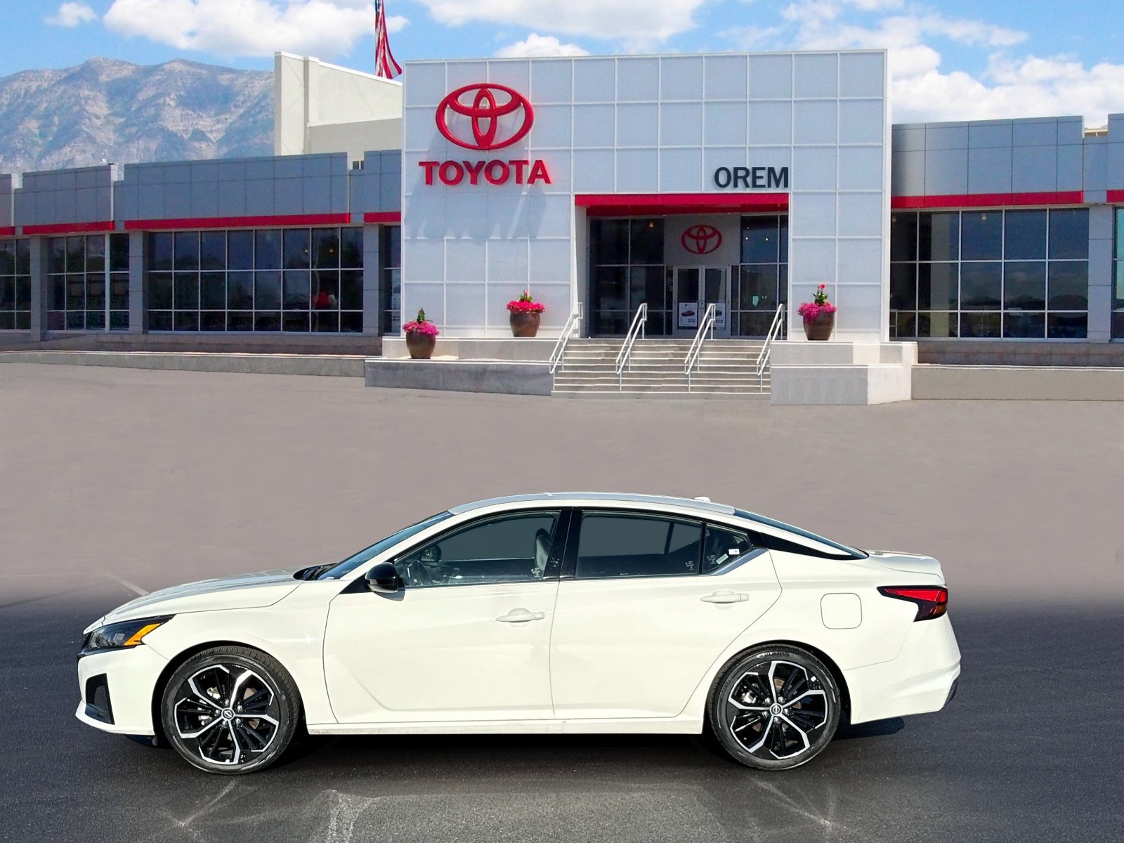 Used 2025 Nissan Altima 2.5 SR FWD image 7