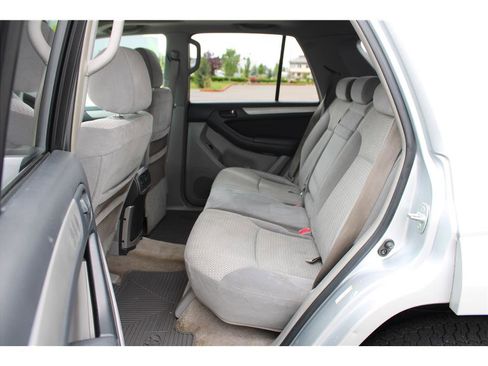 Used 2005 Toyota 4Runner Sport AWD/4WD image 12
