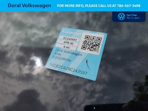 Used 2024 Volkswagen Atlas Cross Sport SE w/ Panoramic Sunroof Package FWD image 31