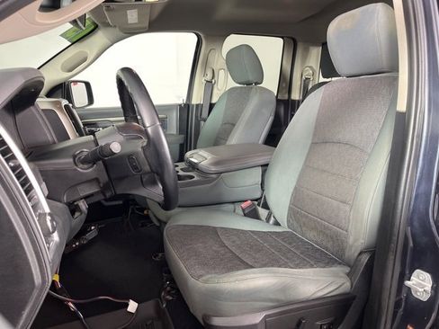 Used 2015 RAM 1500 Big Horn image 4