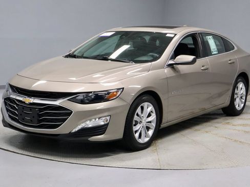 Used 2024 Chevrolet Malibu LT FWD image 8