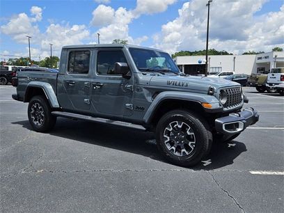 New 2025 Jeep Gladiator Sport w/ Premium Package