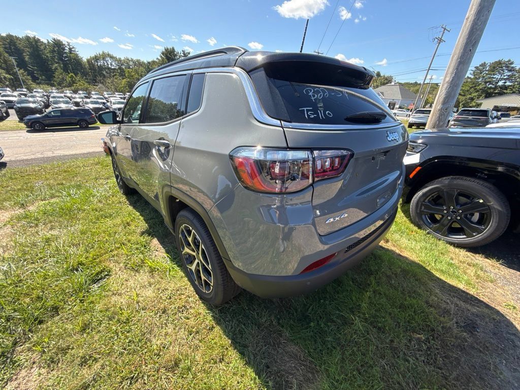 New 2026 Jeep Compass Limited AWD/4WD image 3